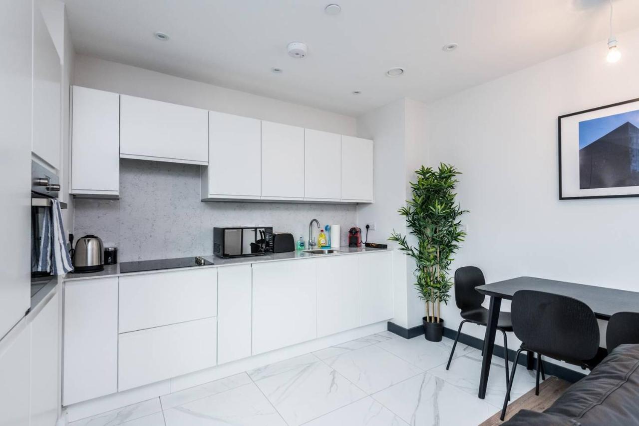 Waterfront Apartment With View Of Liver Building Λίβερπουλ Εξωτερικό φωτογραφία