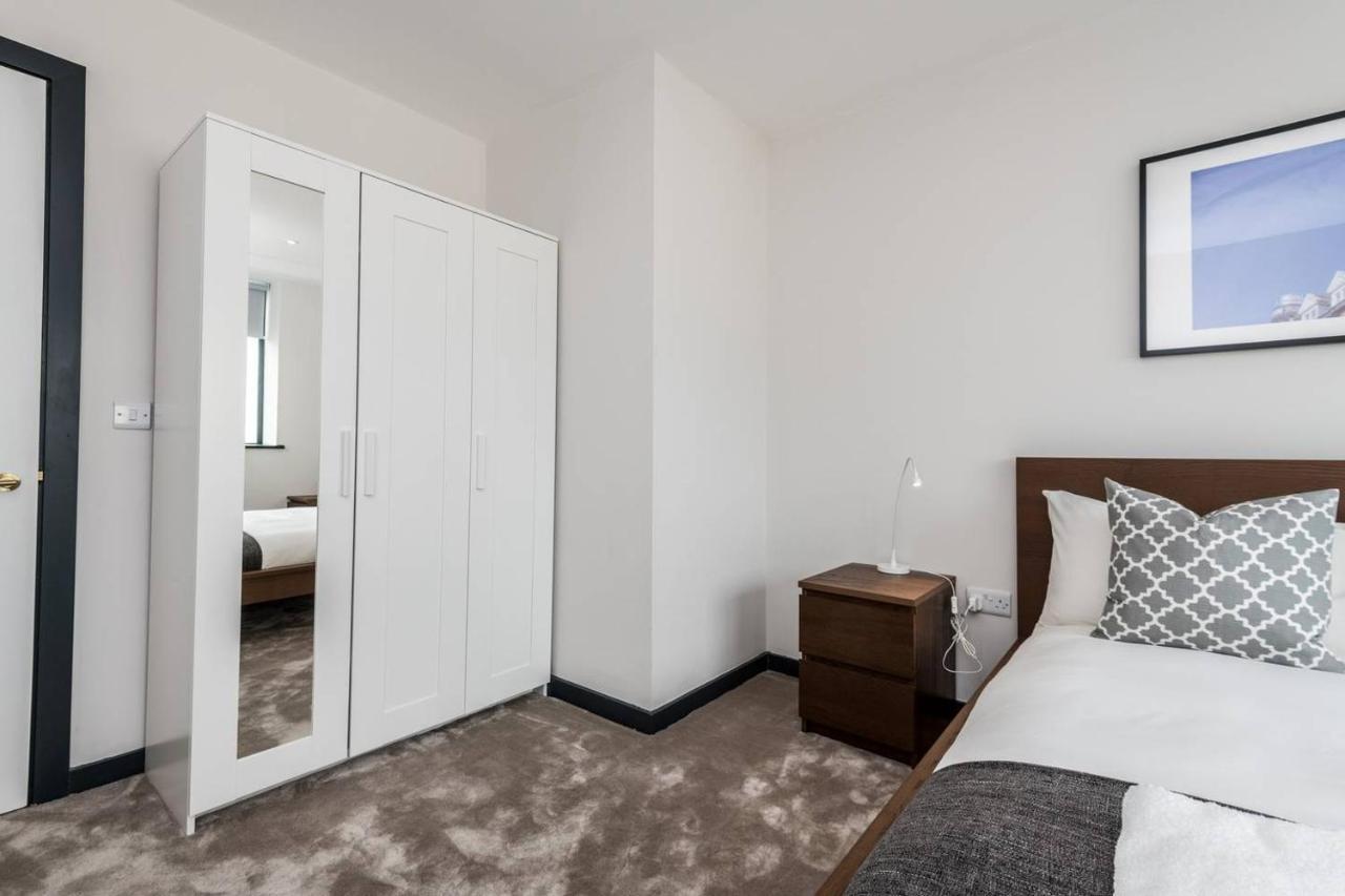 Waterfront Apartment With View Of Liver Building Λίβερπουλ Εξωτερικό φωτογραφία